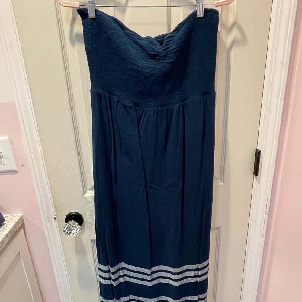 Allison Joy. Large. Maxi dress-sleeveless